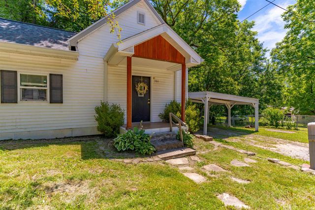 301 E Washington Street, Chandler, IN 47610