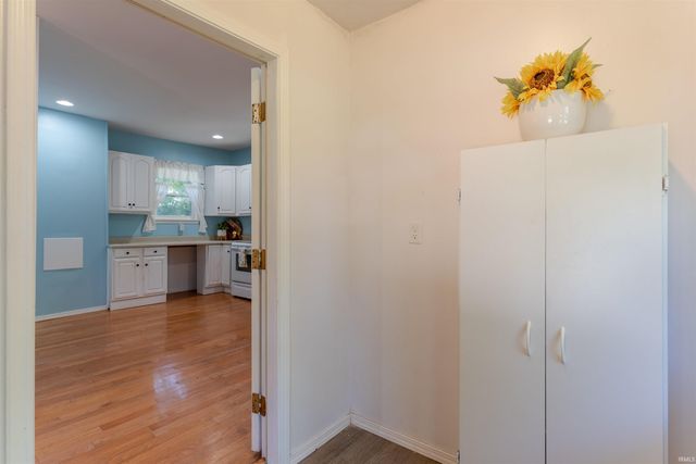 301 E Washington Street, Chandler, IN 47610