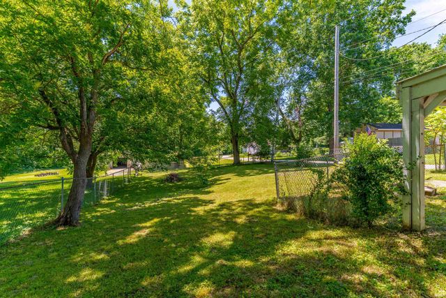 301 E Washington Street, Chandler, IN 47610