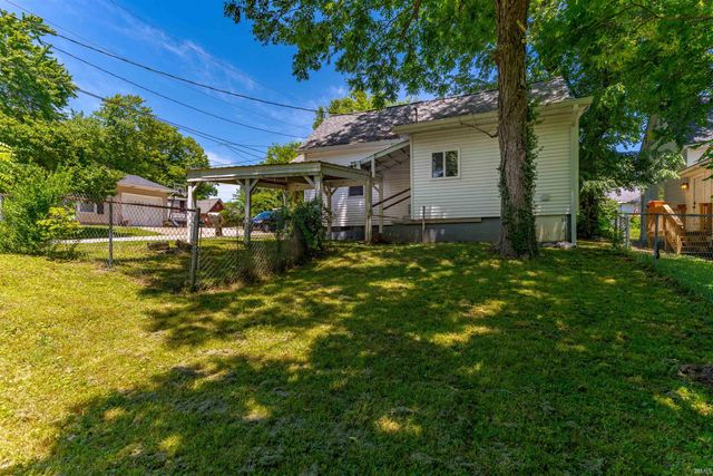 301 E Washington Street, Chandler, IN 47610
