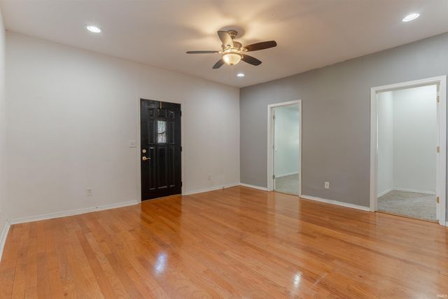 301 E Washington Street, Chandler, IN 47610