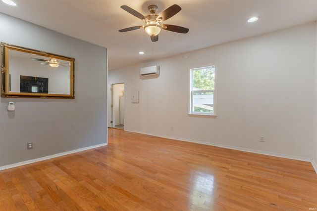 301 E Washington Street, Chandler, IN 47610