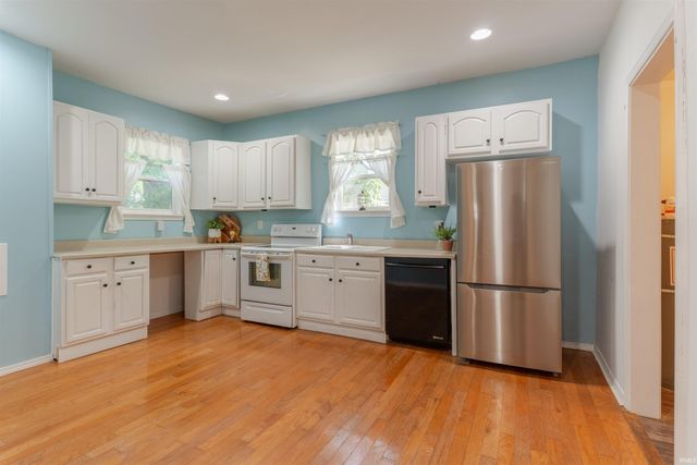301 E Washington Street, Chandler, IN 47610