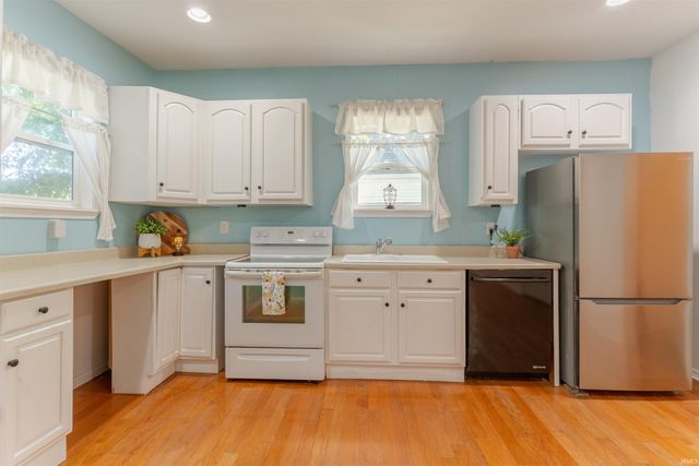 301 E Washington Street, Chandler, IN 47610