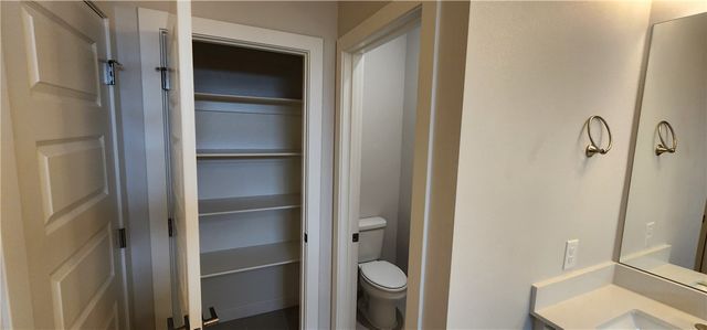 5301 SW Firethorn Lane, Bentonville, AR 72713