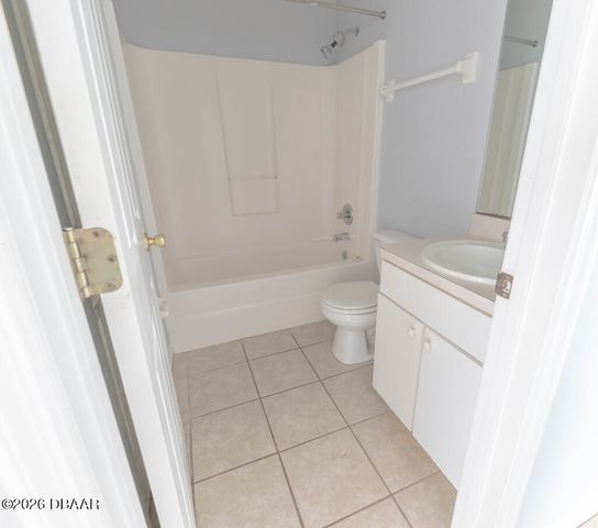 78 Spinnaker Circle, South Daytona, FL 32119