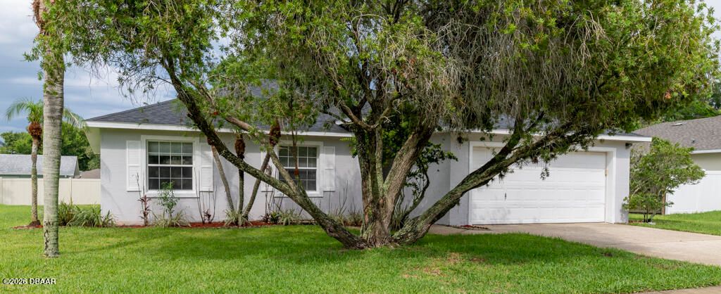 78 Spinnaker Circle, South Daytona, FL 32119