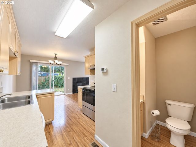 8517 Ne 36TH Cir, Vancouver, WA 98662