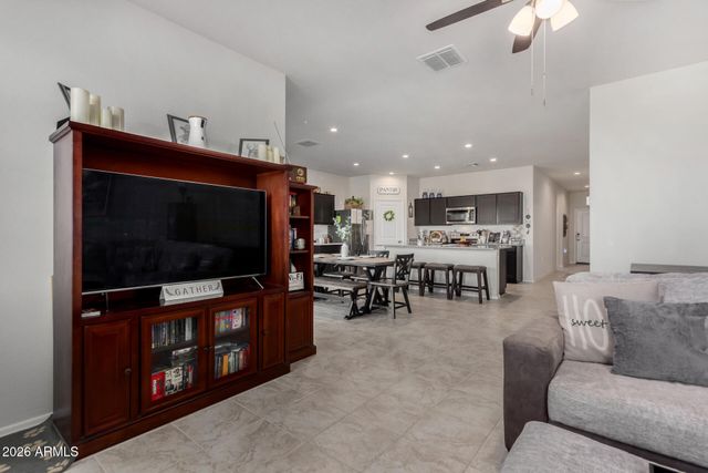 5146 E DIATOMITE Drive, San Tan Valley, AZ 85143