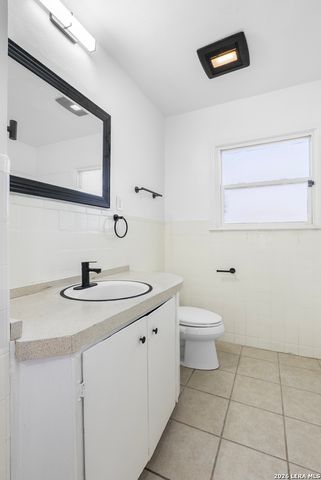 222 HILLWOOD DR, San Antonio, TX 78213