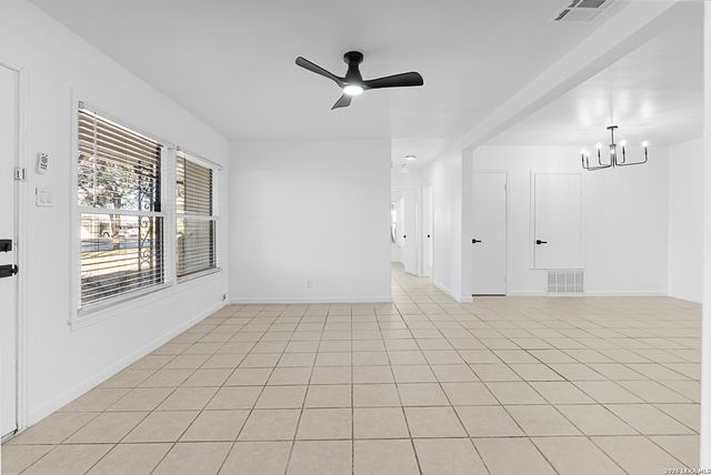 222 HILLWOOD DR, San Antonio, TX 78213