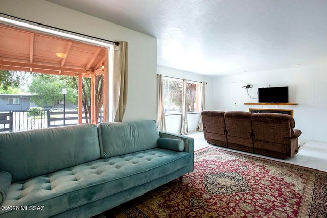 901 N Catalina Avenue, Tucson, AZ 85711