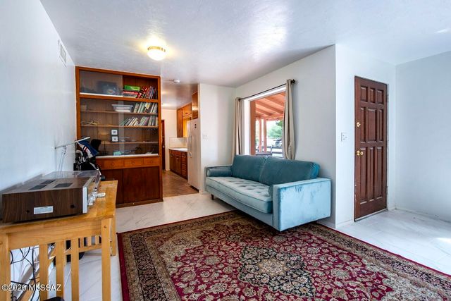 901 N Catalina Avenue, Tucson, AZ 85711