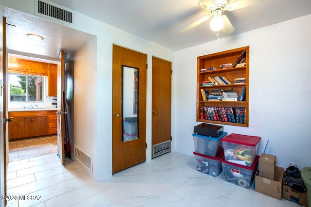 901 N Catalina Avenue, Tucson, AZ 85711