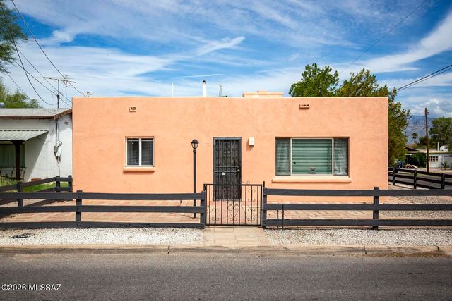 901 N Catalina Avenue, Tucson, AZ 85711