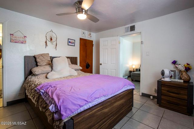 901 N Catalina Avenue, Tucson, AZ 85711