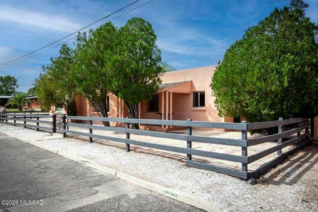 901 N Catalina Avenue, Tucson, AZ 85711