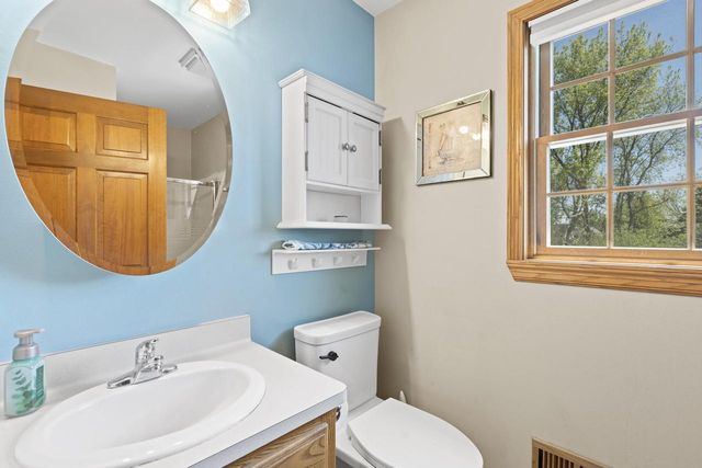 N60W24659 Rocky Hollow PASS, Sussex, WI 53089