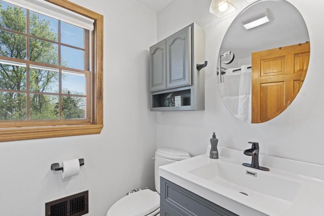 N60W24659 Rocky Hollow PASS, Sussex, WI 53089