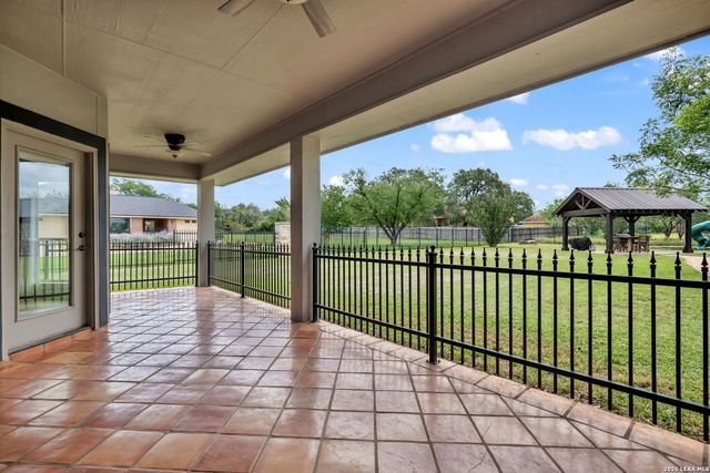 277 TEXAS COUNTRY DR, New Braunfels, TX 78132