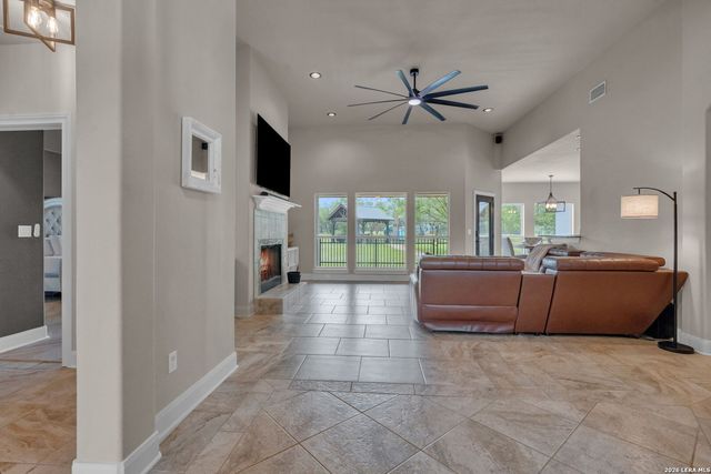 277 TEXAS COUNTRY DR, New Braunfels, TX 78132