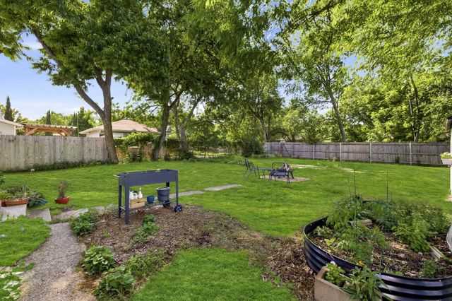1706 Kirby Road, Carrollton, TX 75006