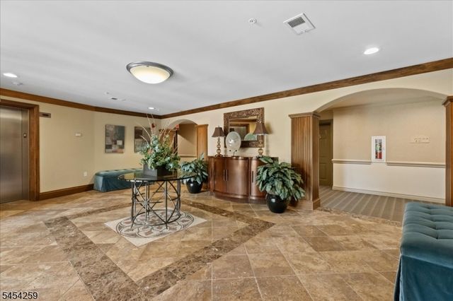 363 Victoria Drive 363, Bridgewater Twp., NJ 08807