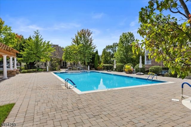 363 Victoria Drive 363, Bridgewater Twp., NJ 08807