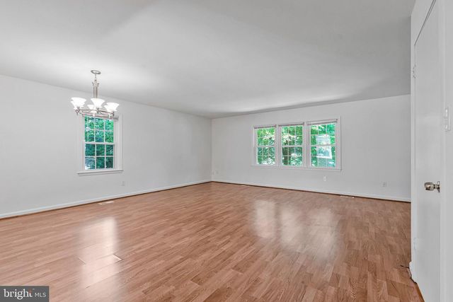 9599 BLAKE PARK CT, Fairfax, VA 22031