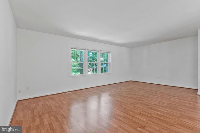 9599 BLAKE PARK CT, Fairfax, VA 22031