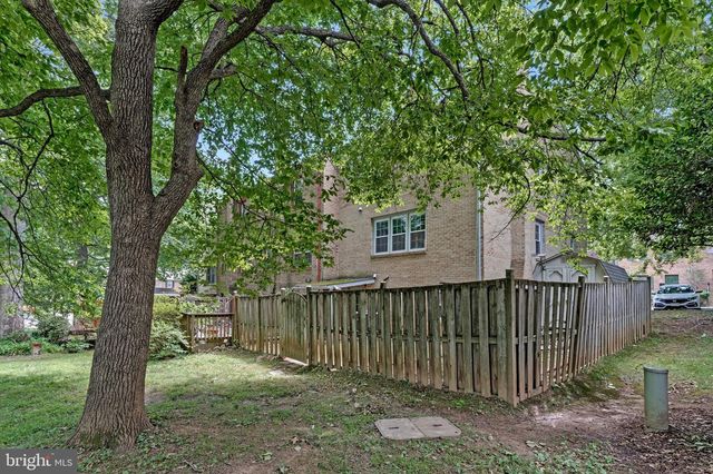 9599 BLAKE PARK CT, Fairfax, VA 22031