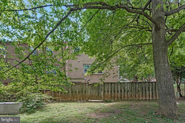 9599 BLAKE PARK CT, Fairfax, VA 22031