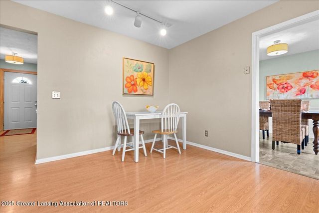 931 Arlington Drive, Lansing, MI 48917