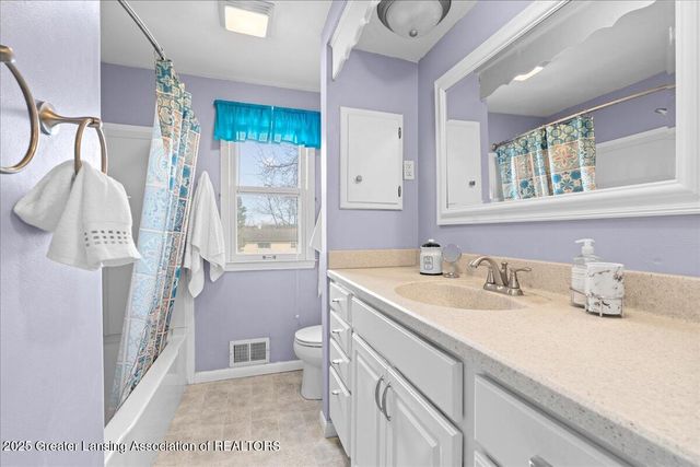 931 Arlington Drive, Lansing, MI 48917