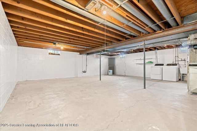 931 Arlington Drive, Lansing, MI 48917