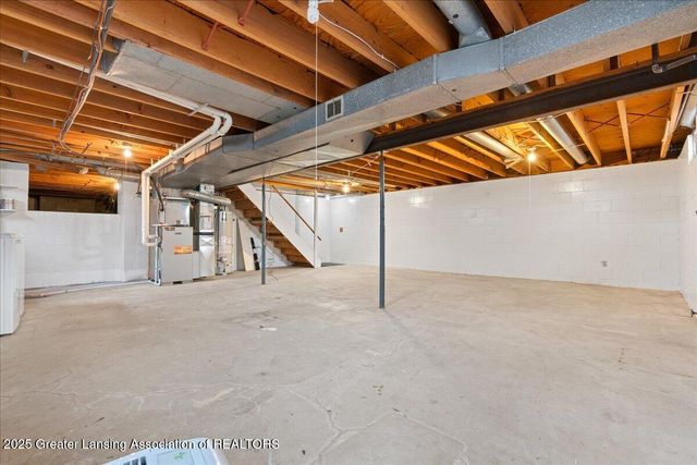 931 Arlington Drive, Lansing, MI 48917