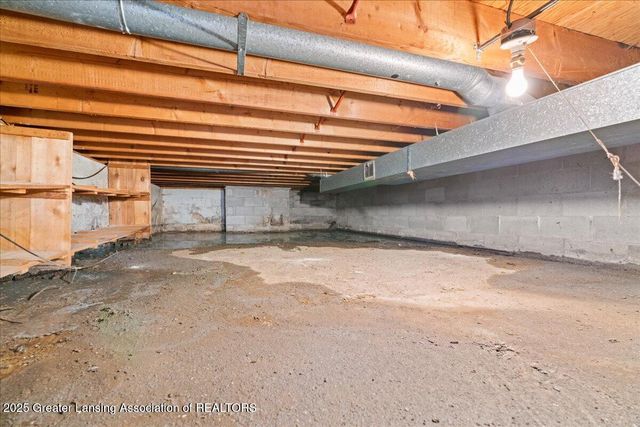 931 Arlington Drive, Lansing, MI 48917