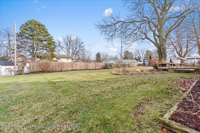 931 Arlington Drive, Lansing, MI 48917