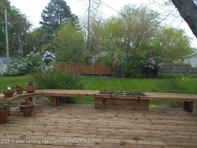 931 Arlington Drive, Lansing, MI 48917