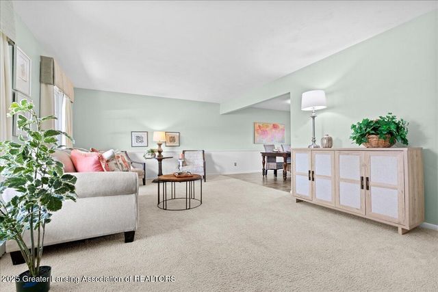 931 Arlington Drive, Lansing, MI 48917