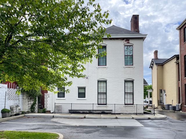 257 S Limestone Street 101, Lexington, KY 40508