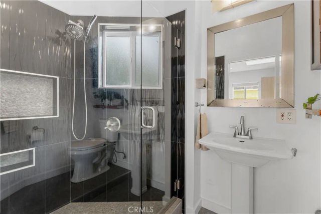 929 Lomita, El Segundo, CA 90245