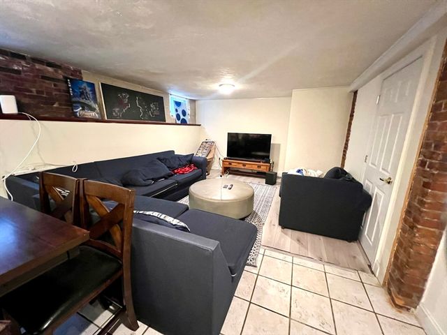 682 E 6th Street 1, Boston, MA 02127