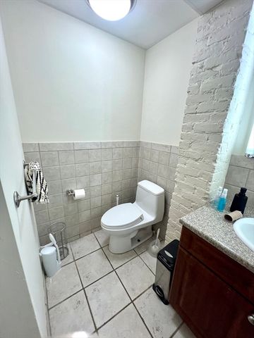 682 E 6th Street 1, Boston, MA 02127