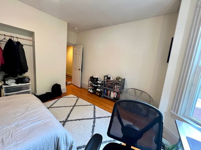 682 E 6th Street 1, Boston, MA 02127