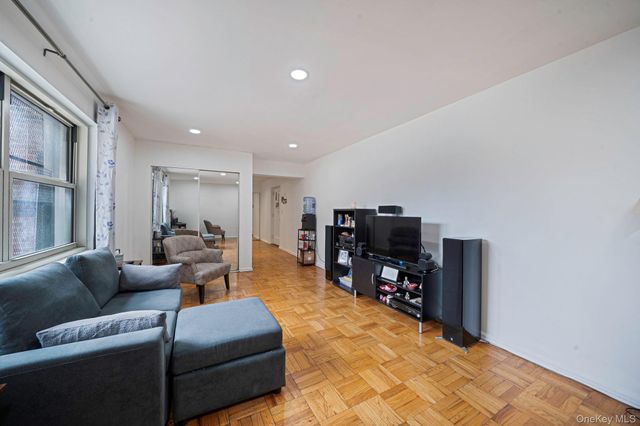 1010 Sherman Avenue 1F, Bronx, NY 10456