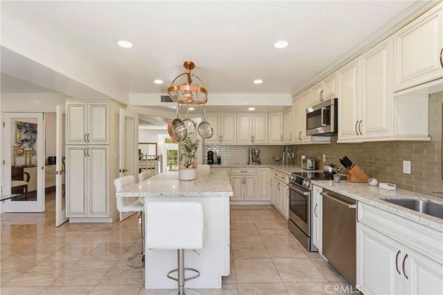 6182 Fernwood, Huntington Beach, CA 92648