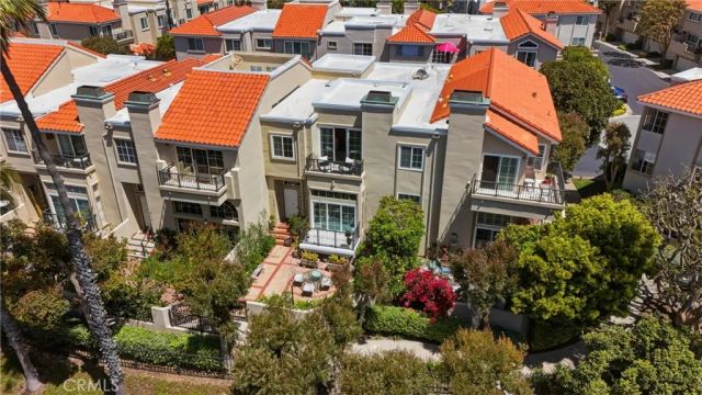 6182 Fernwood, Huntington Beach, CA 92648