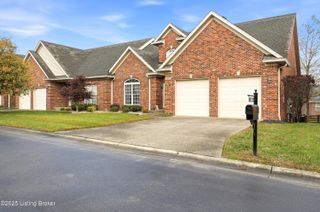 3045 Crystal Waters Way, Louisville, KY 40299