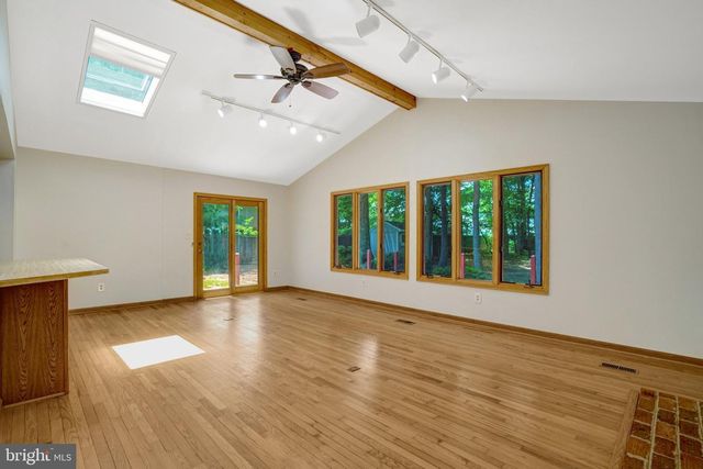 8236 GOVERNORS CT, Alexandria, VA 22308